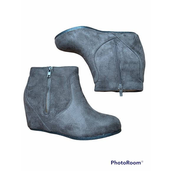 Dream Paris brown Wedge boots size 8 1/2 - Picture 1 of 2